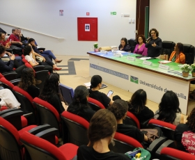 Encontro do Programa Mulheres e Meninas na Ciência 2025-2026: resultados de uma jornada 